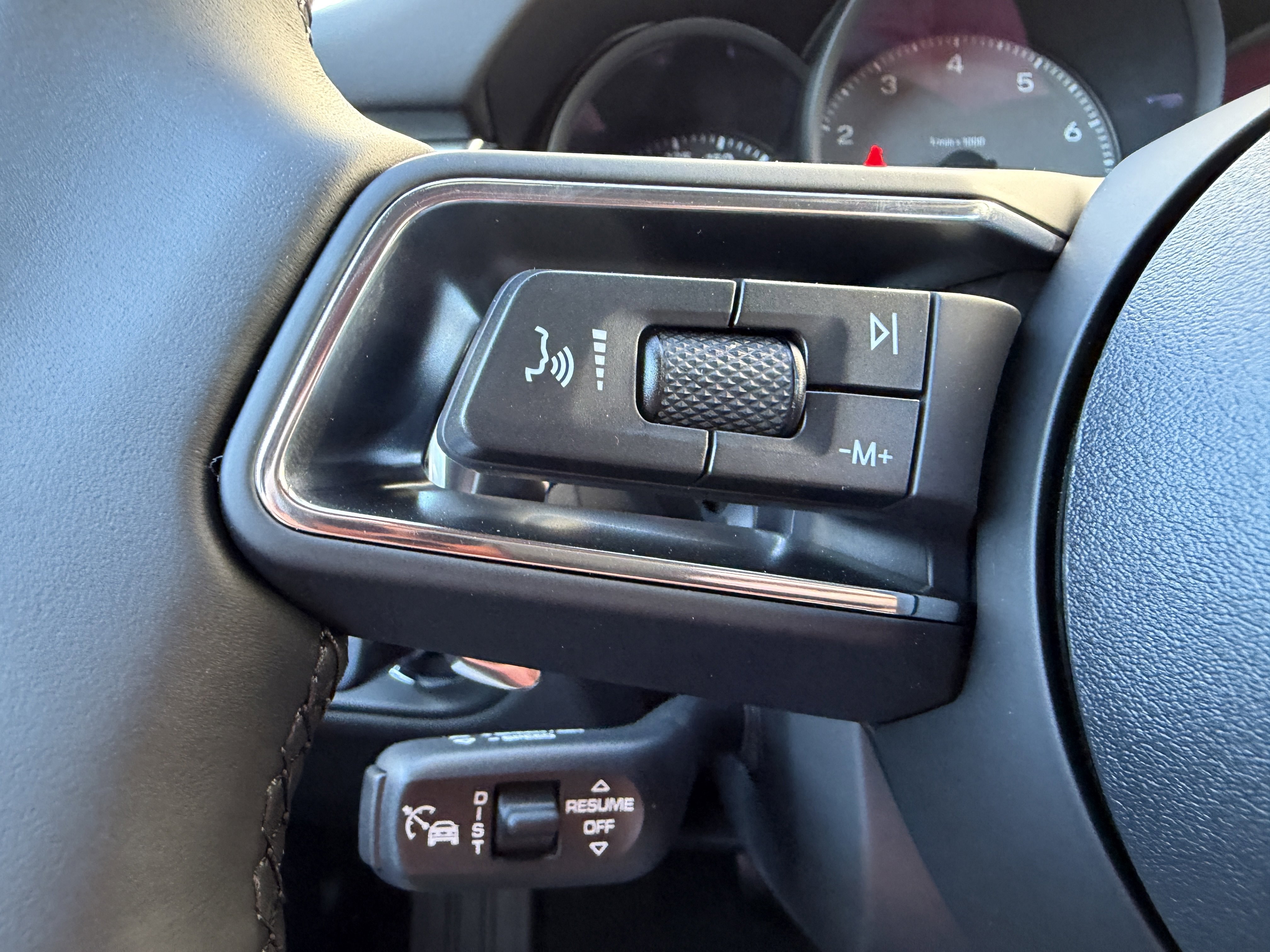 New 2026 Porsche Macan S image 33