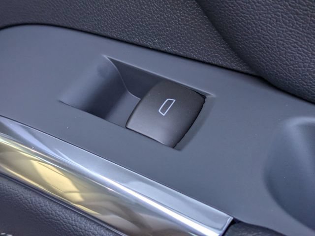 New 2026 Chevrolet Traverse LT w/ Driver Confidence Package FWD image 35