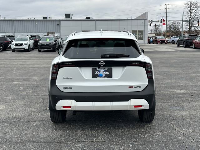 New 2025 Nissan Kicks SR image 7