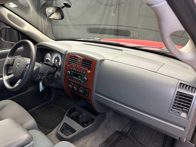 Used 2005 Dodge Dakota SLT w/ Trailer Tow Group AWD/4WD image 16