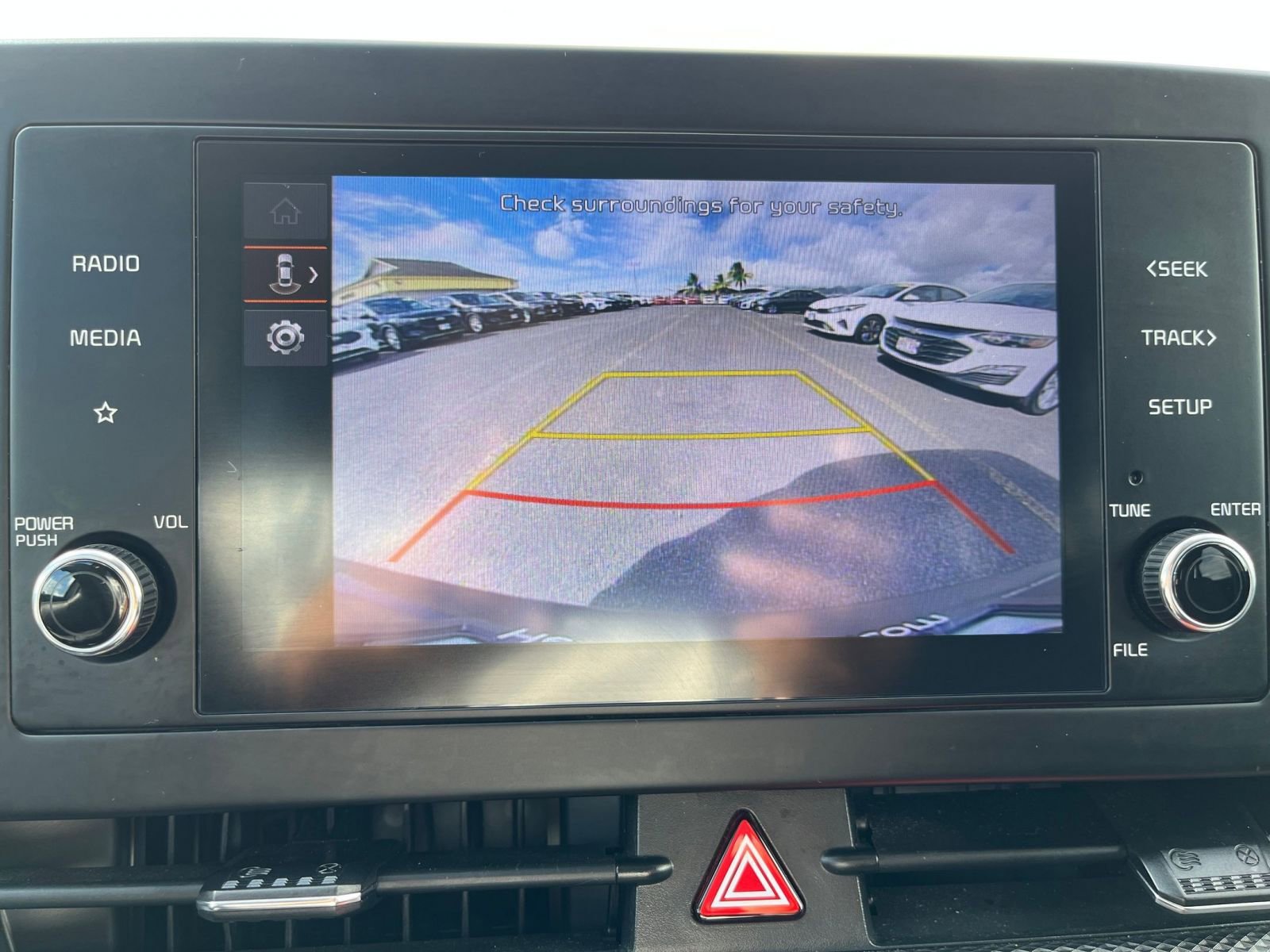 Used 2023 Kia Sportage LX image 17