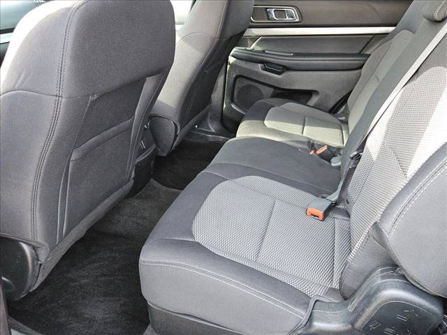 Used 2018 Ford Explorer XLT FWD image 17