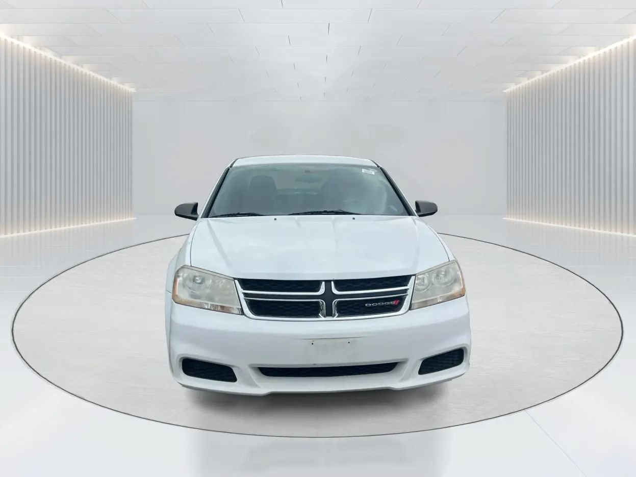 Used 2014 Dodge Avenger SE FWD image 2