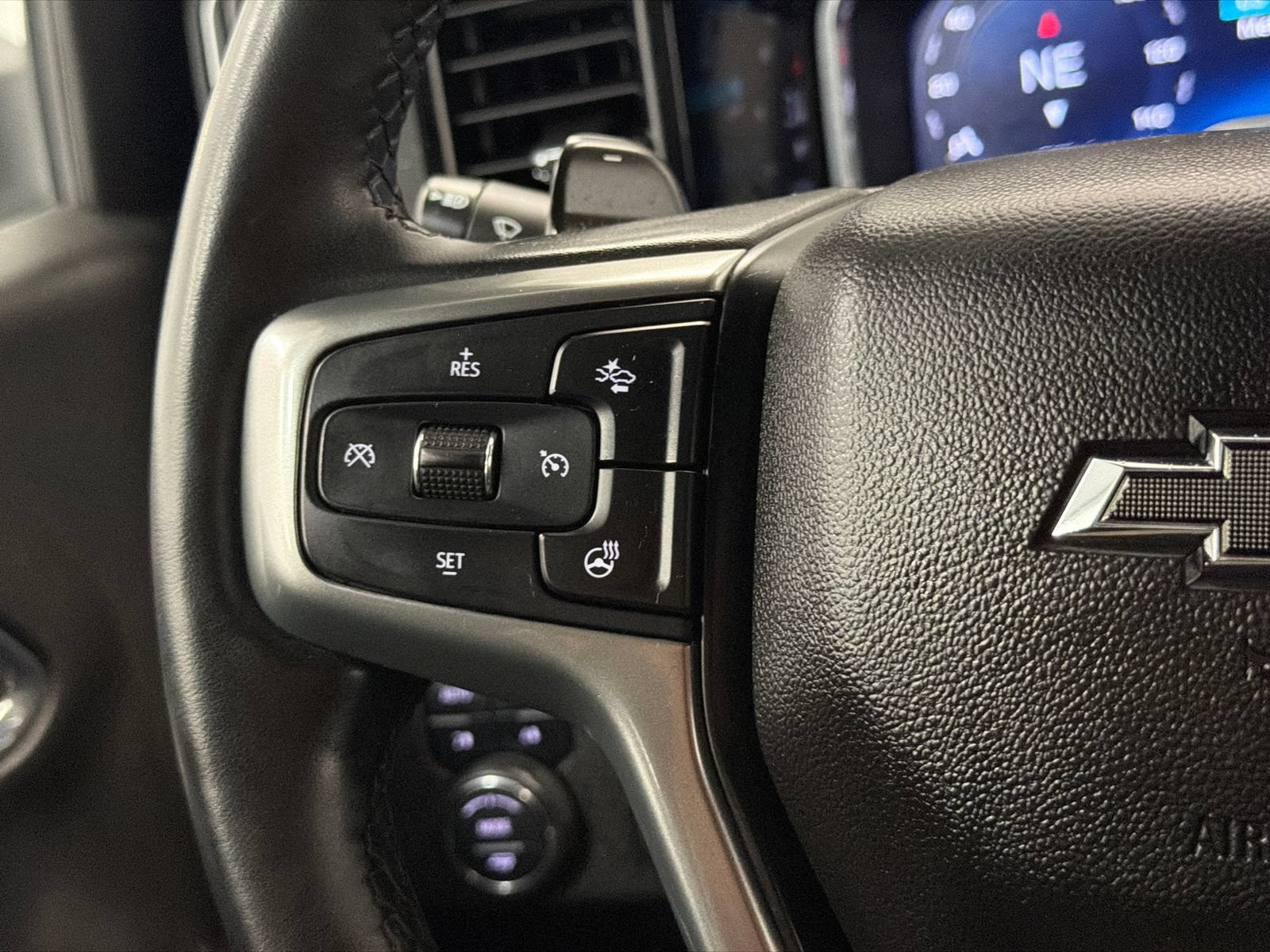 Used 2024 Chevrolet Silverado 1500 RST w/ Convenience Package II AWD/4WD image 18