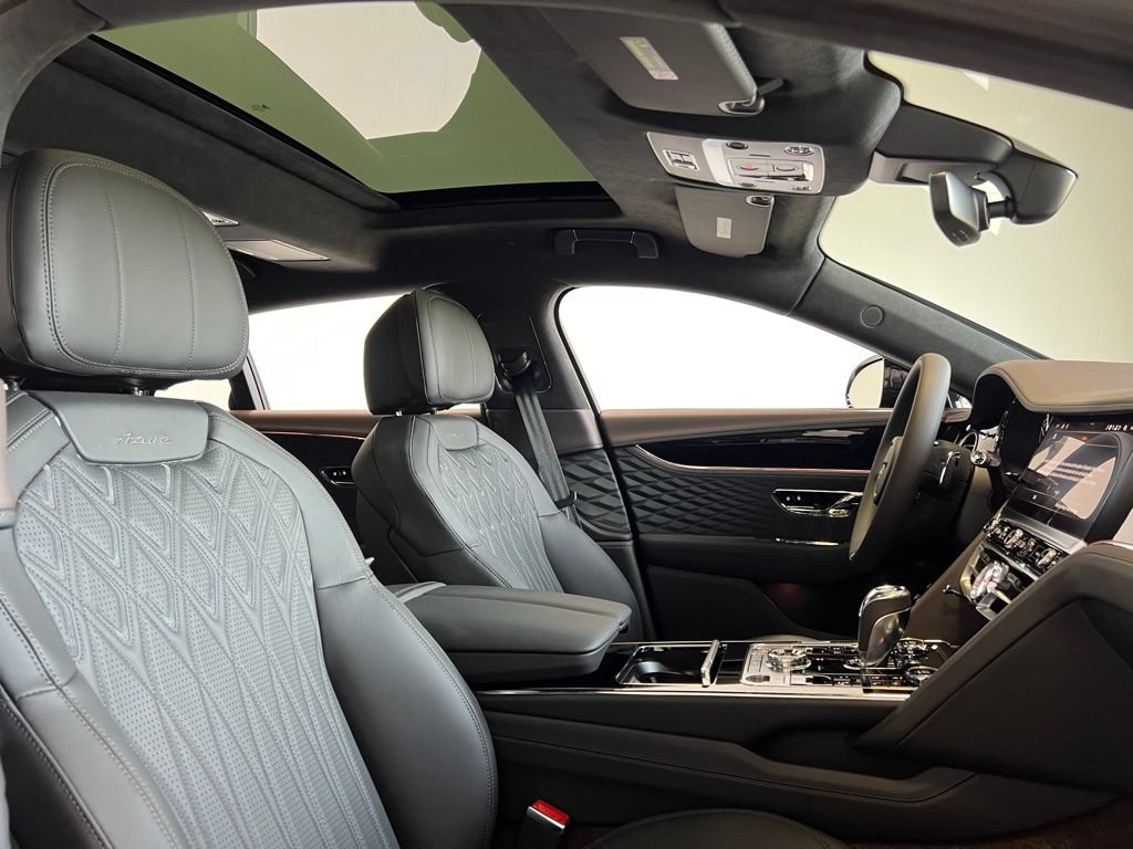 Used 2026 Bentley Flying Spur Plug-In Hybrid AWD/4WD image 25