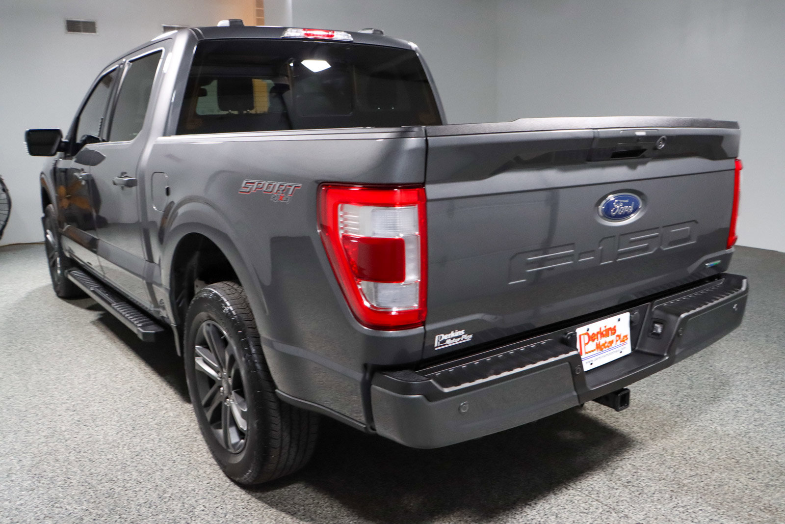 Used 2023 Ford F150 Lariat w/ Equipment Group 502A High image 9