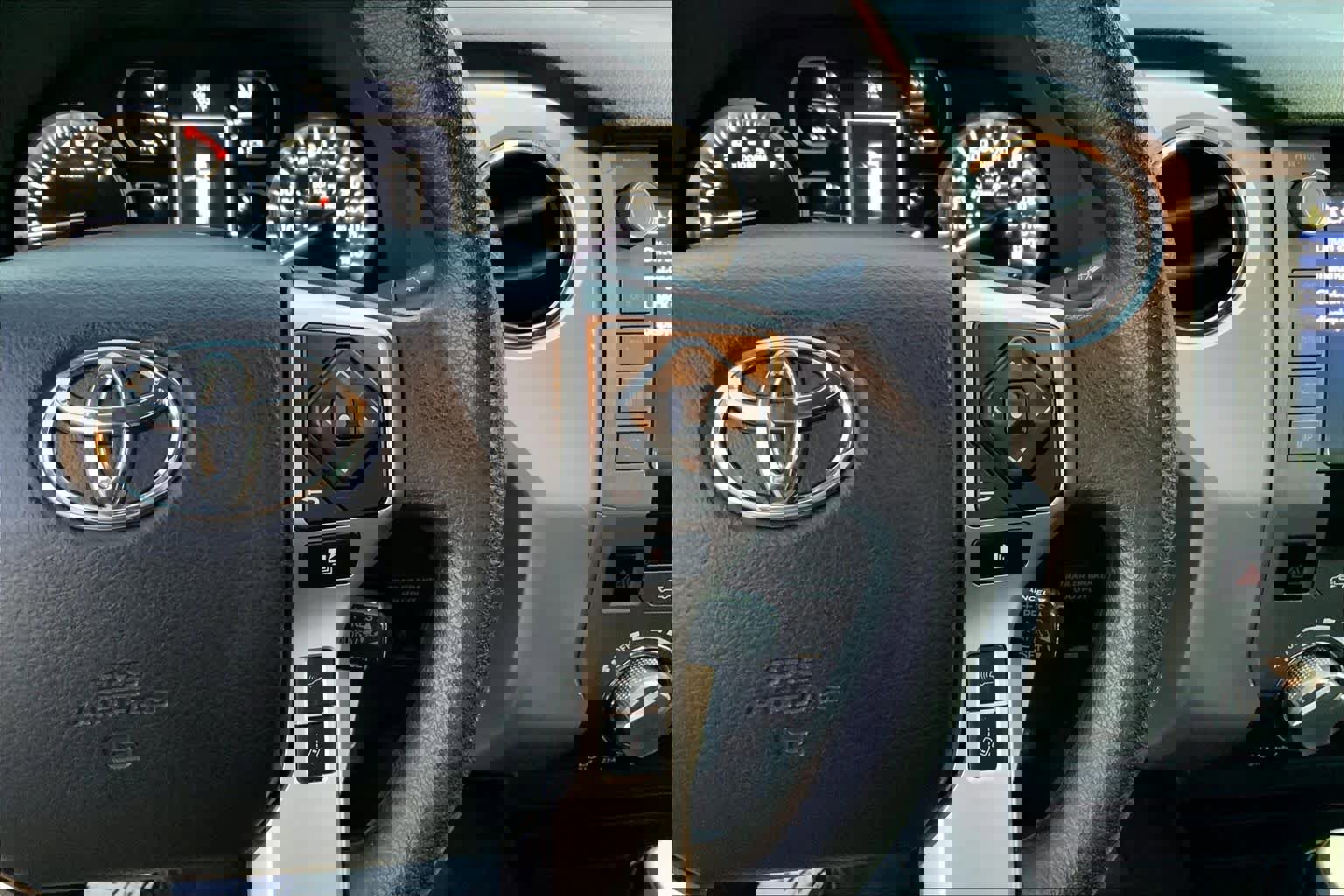 Used 2021 Toyota Tundra SR5 w/ SR5 Upgrade Package image 24