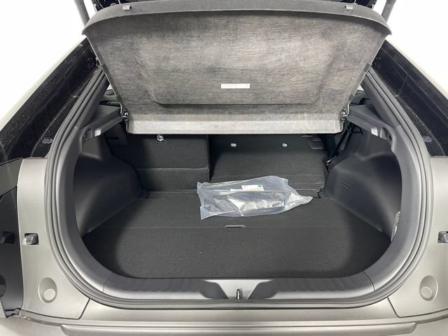New 2026 Toyota C-HR AWD/4WD image 10