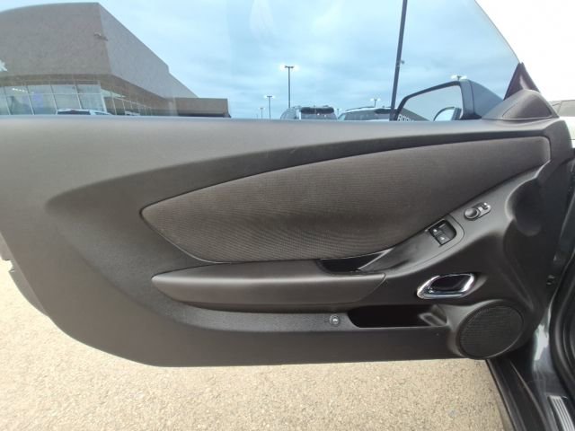 Used 2010 Chevrolet Camaro SS w/ LPO, Ground Effects Package image 12