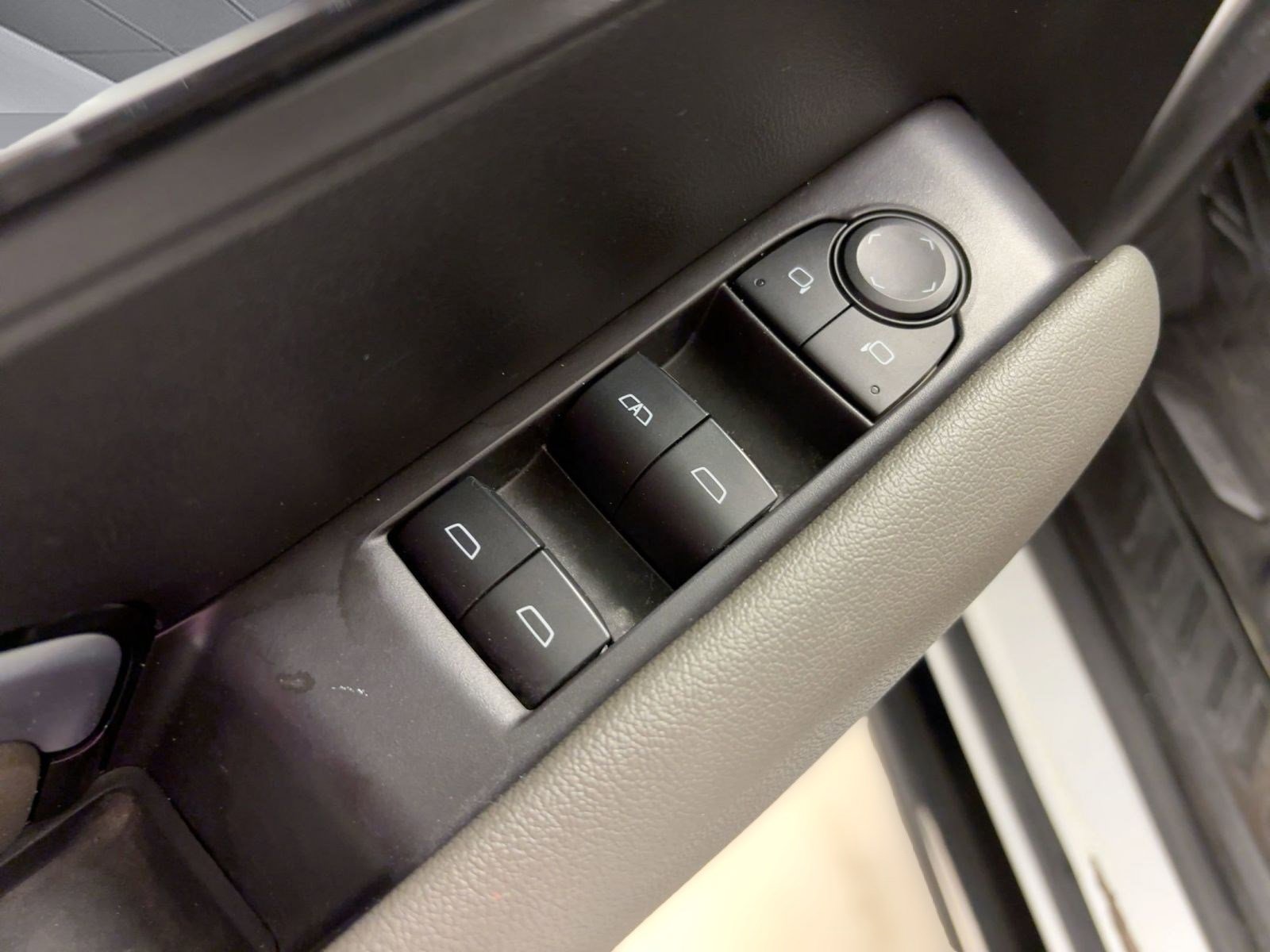 Certified 2023 Chevrolet Colorado ZR2 w/ ZR2 Convenience Package III image 12