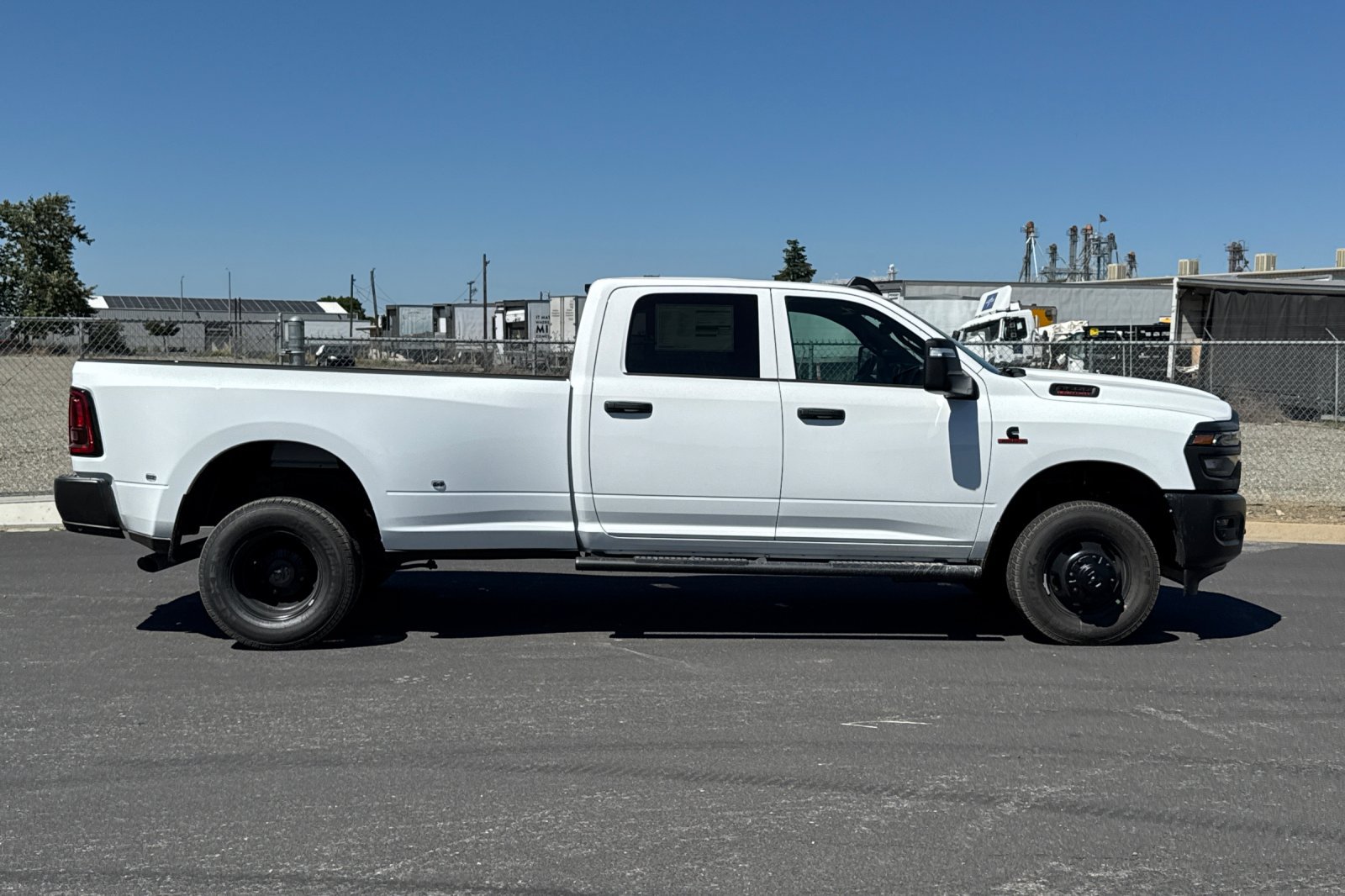 New 2026 RAM 3500 Tradesman AWD/4WD image 2