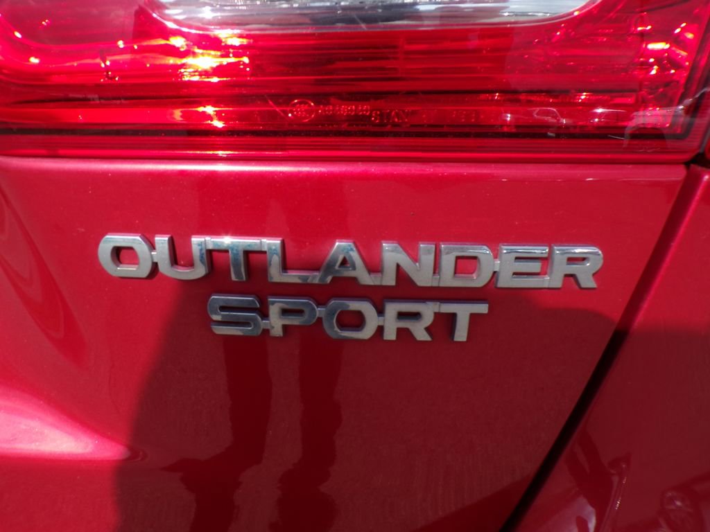 Used 2017 Mitsubishi Outlander Sport ES AWD/4WD image 5