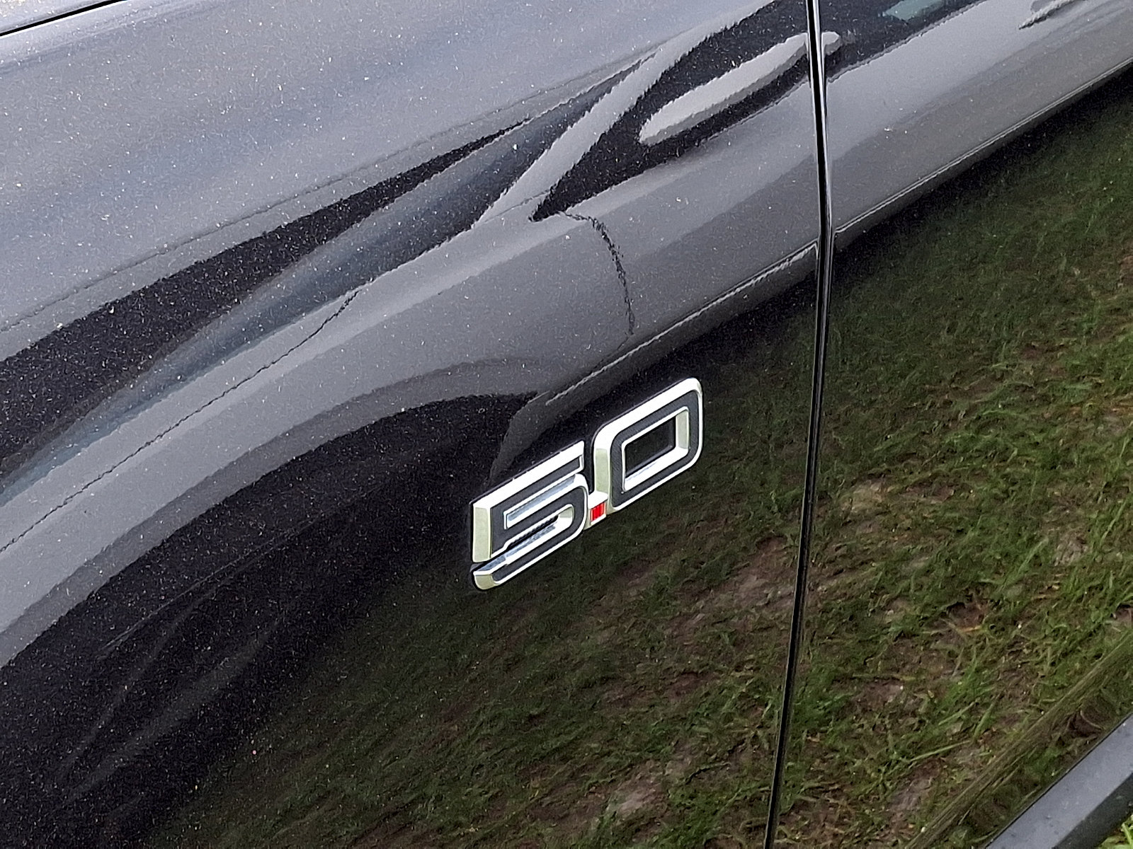 Used 2024 Ford Mustang GT RWD image 4