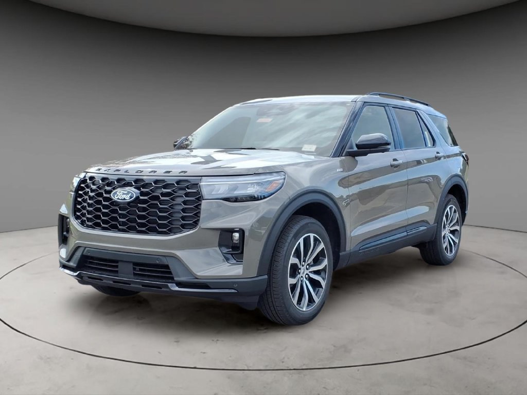 New 2027 Ford Explorer ST-Line AWD/4WD image 2