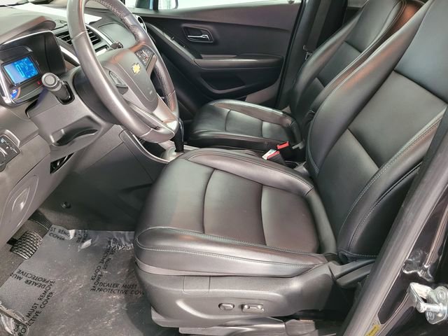 Used 2016 Chevrolet Trax LTZ w/ LPO, Cargo Package image 17