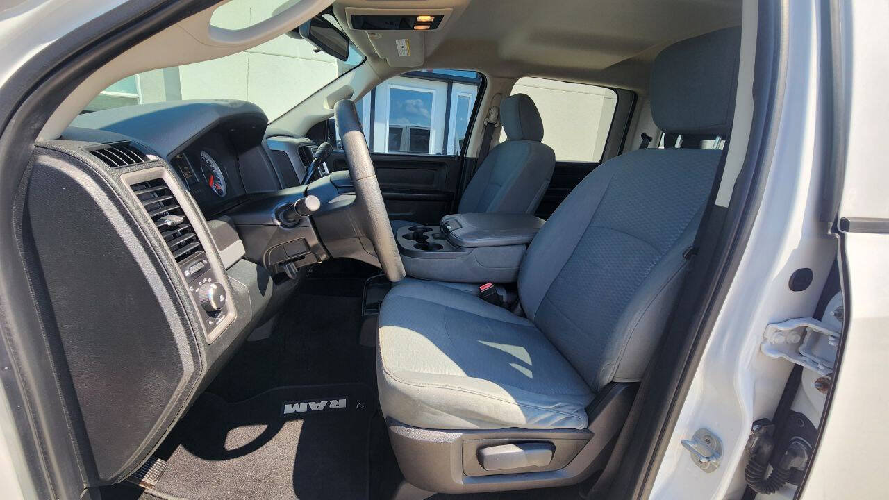 Used 2014 RAM 1500 Express AWD/4WD image 10