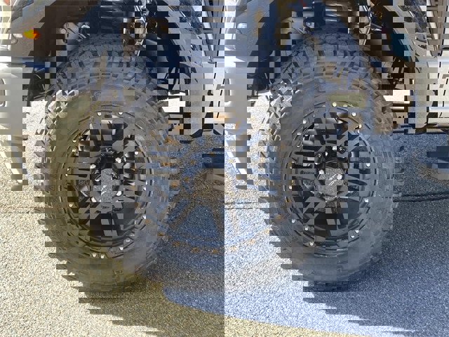 New 2026 Ford F250 Lariat w/ Black Appearance Package image 28