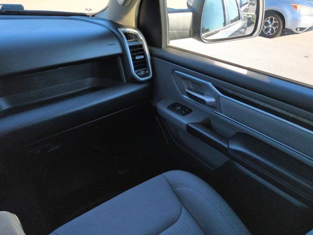 Used 2019 RAM 1500 Big Horn AWD/4WD image 17