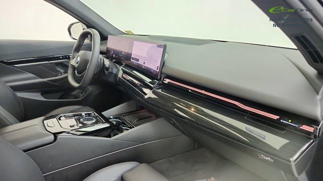 Used 2024 BMW 530i image 20