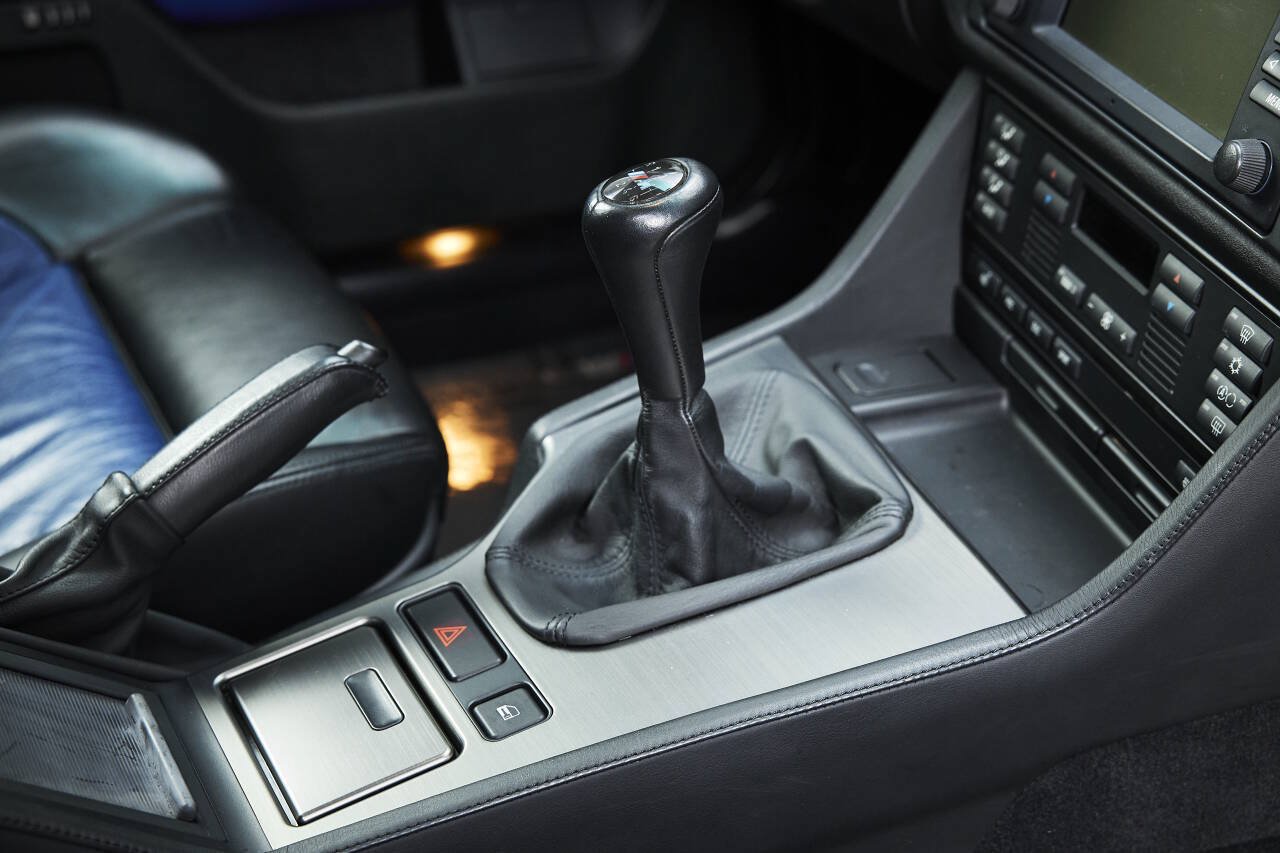 Used 2002 BMW M5 RWD image 47