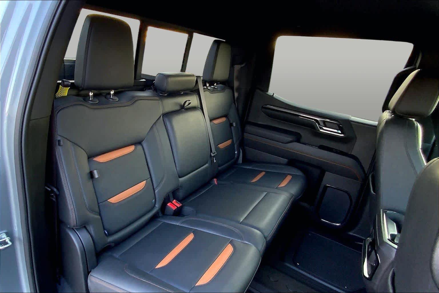 Used 2023 GMC Sierra 1500 AT4 w/ AT4 Preferred Package AWD/4WD image 19