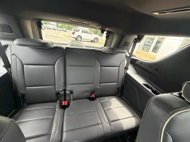 Used 2023 Chevrolet Tahoe Premier w/ Advanced Technology Package AWD/4WD image 39