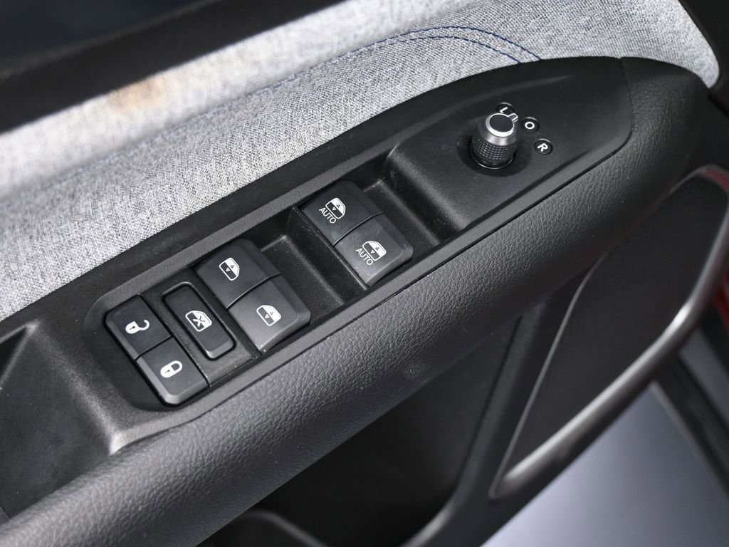 Used 2022 Jeep Compass Latitude image 16