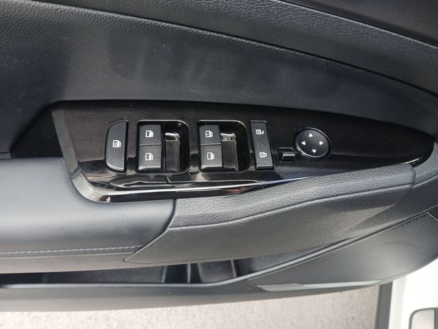 Certified 2023 Kia Sportage EX AWD/4WD image 15
