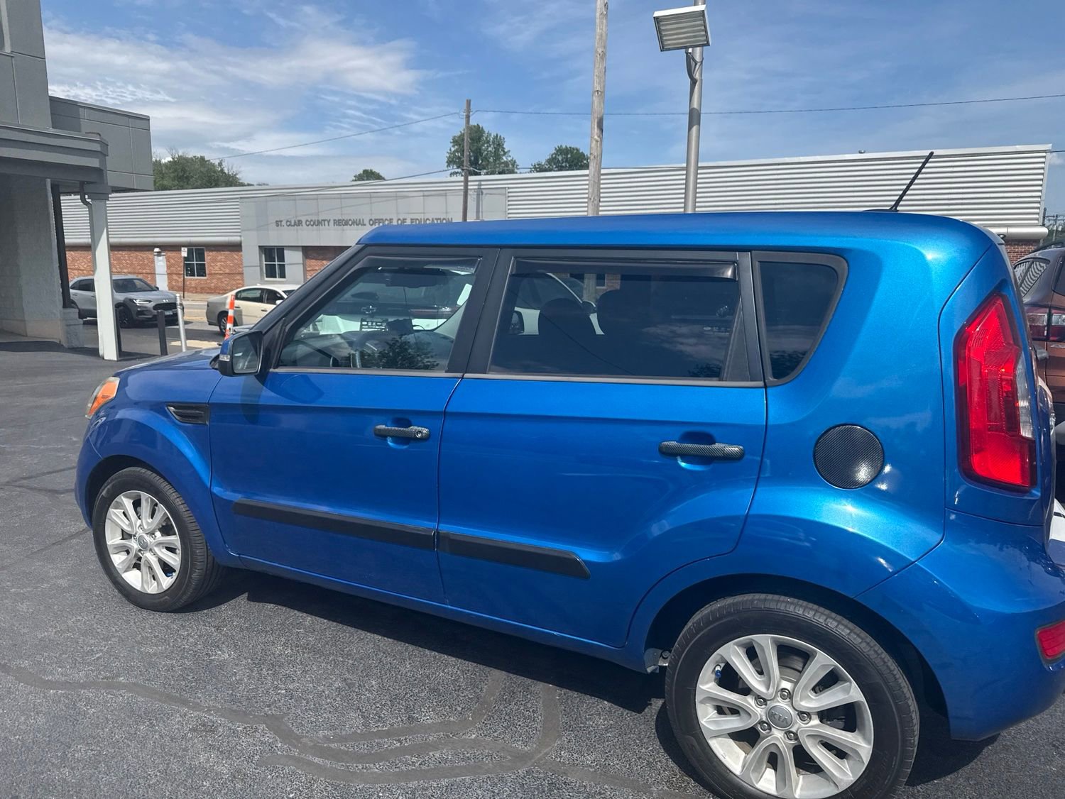 Used 2013 Kia Soul + w/ Audio Pkg FWD image 4