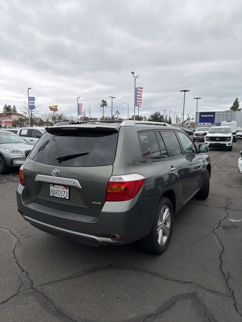 Used 2010 Toyota Highlander Limited image 3