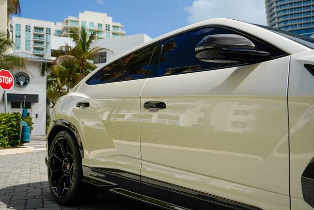 Used 2023 Lamborghini Urus Performante image 37
