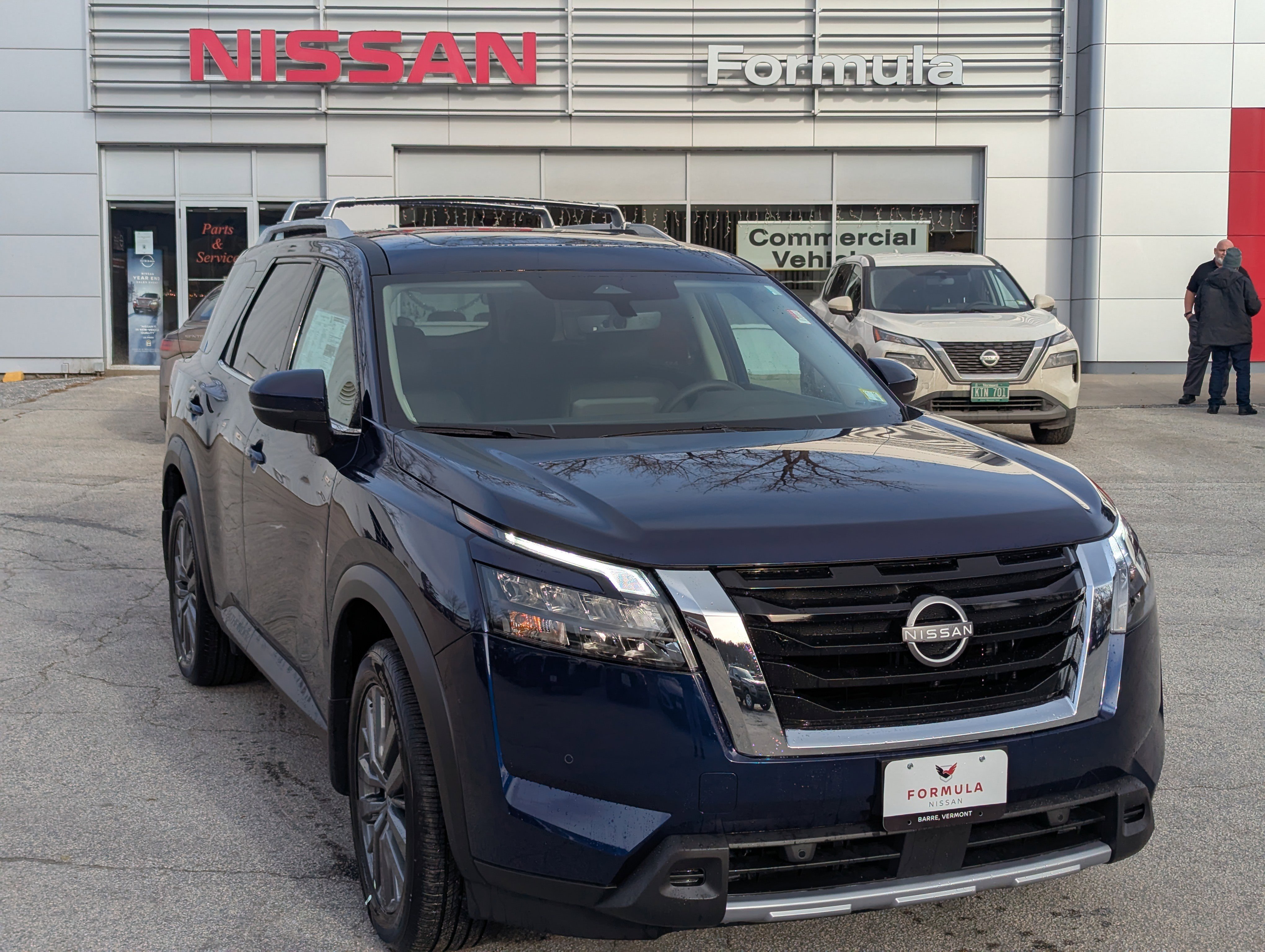 New 2025 Nissan Pathfinder SL