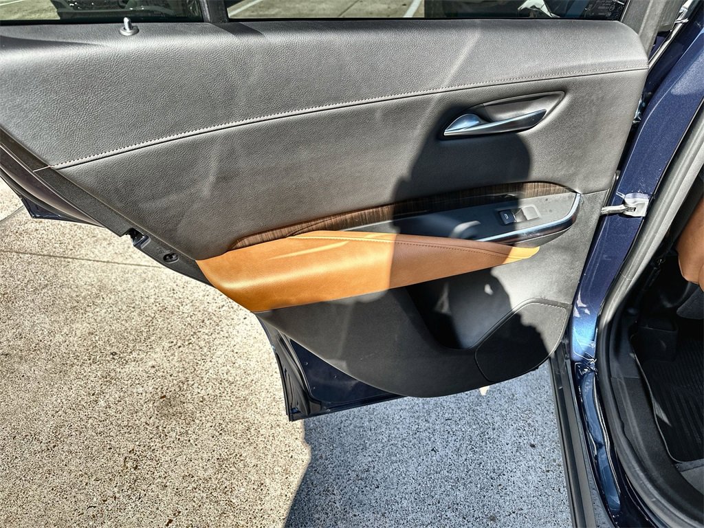 Used 2021 Cadillac XT4 Sport image 15