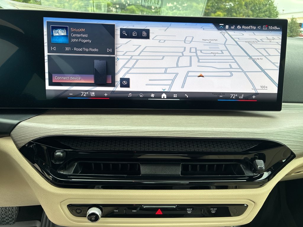 New 2026 BMW 330i xDrive Sedan w/ Premium Package AWD/4WD image 14