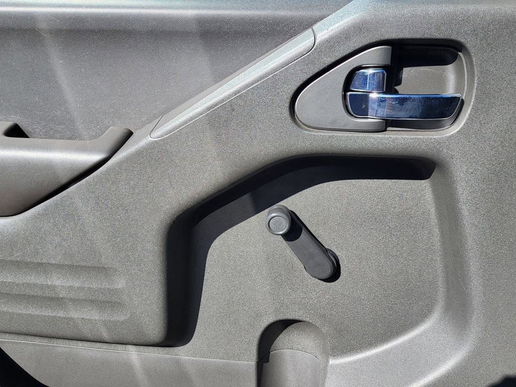 Used 2019 Nissan Frontier S RWD image 14