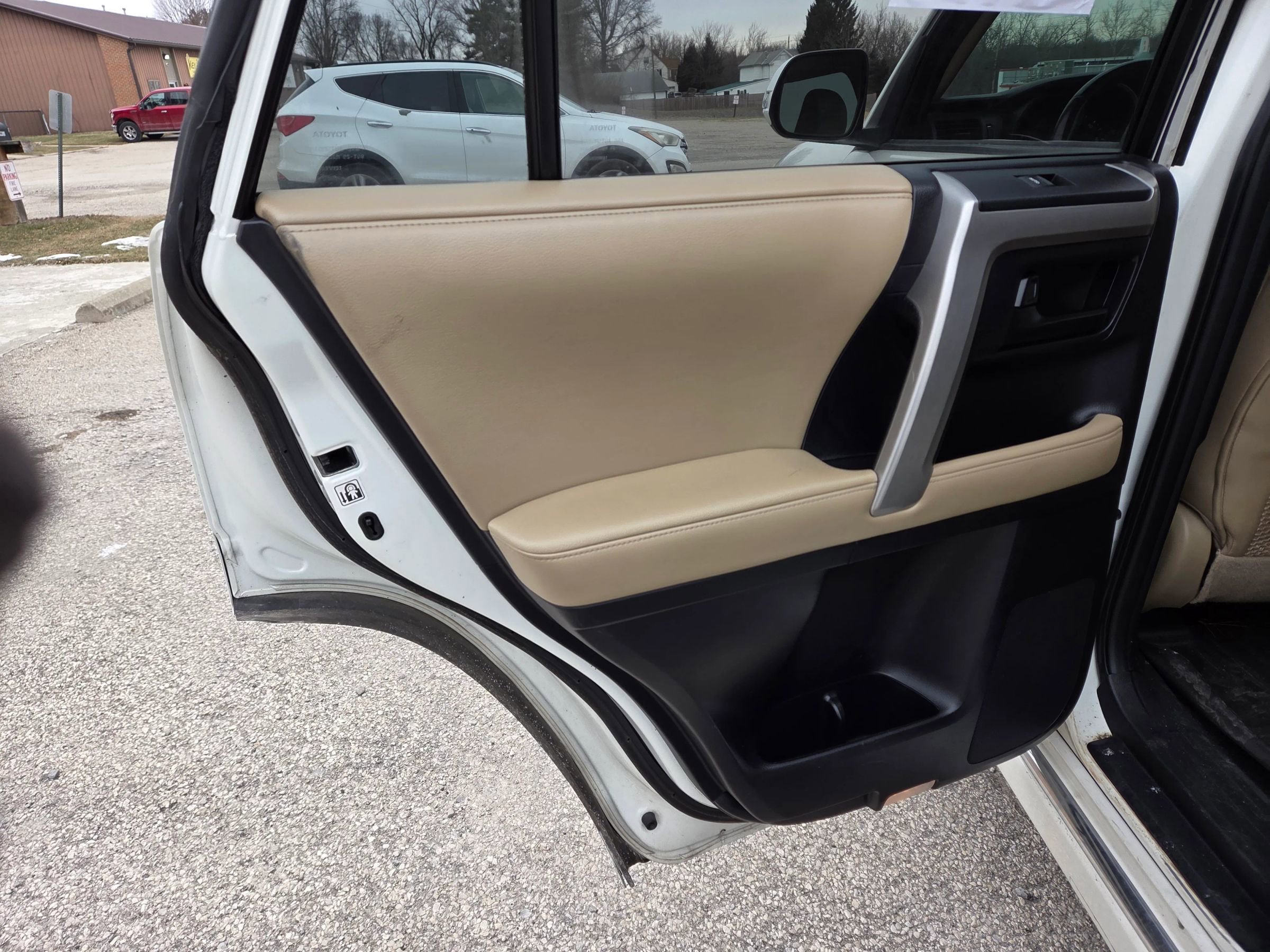 Used 2013 Toyota 4Runner Limited image 20