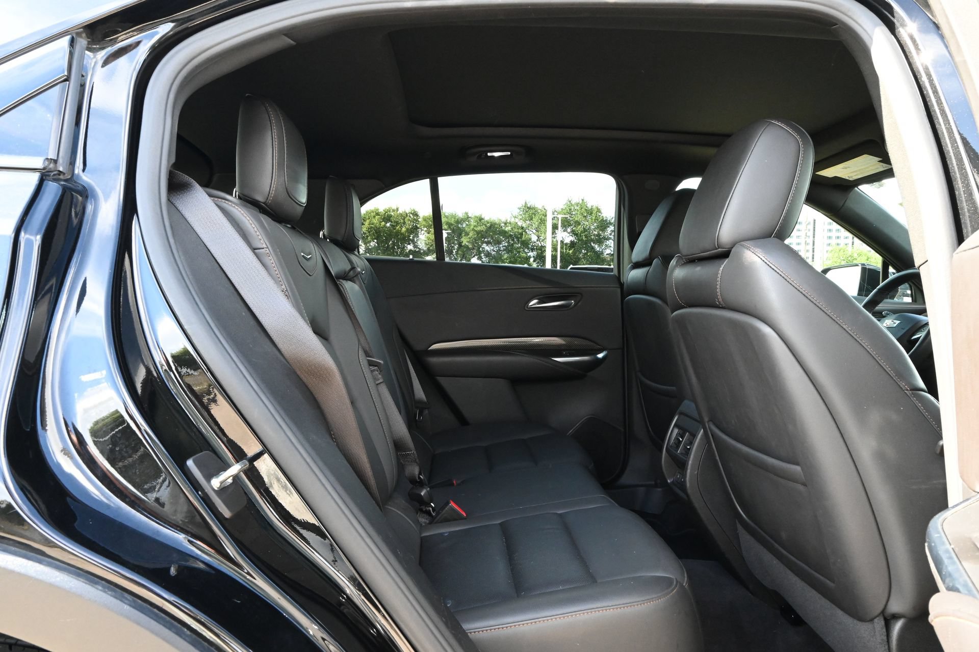 Certified 2022 Cadillac XT4 Sport w/ Comfort Package FWD image 21