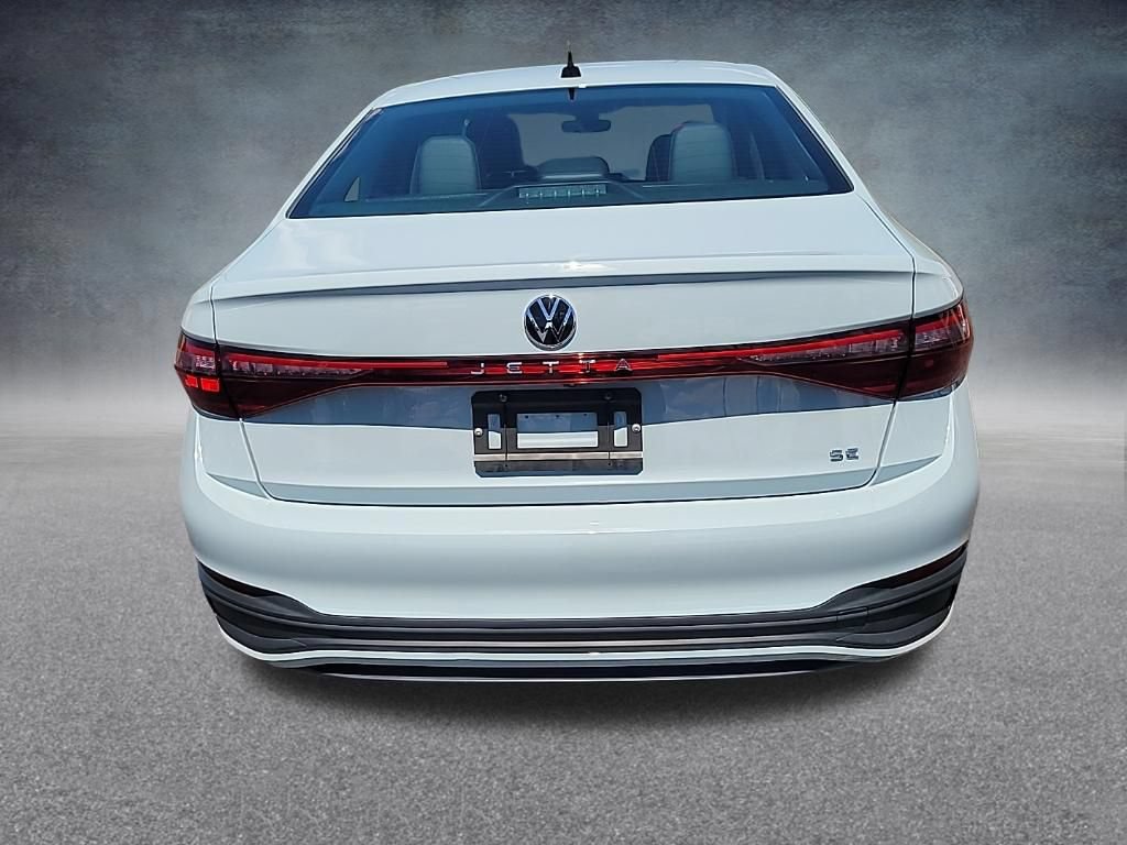 Used 2025 Volkswagen Jetta SE FWD image 5
