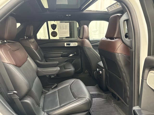 Used 2024 Ford Explorer Platinum w/ Technology Package image 36