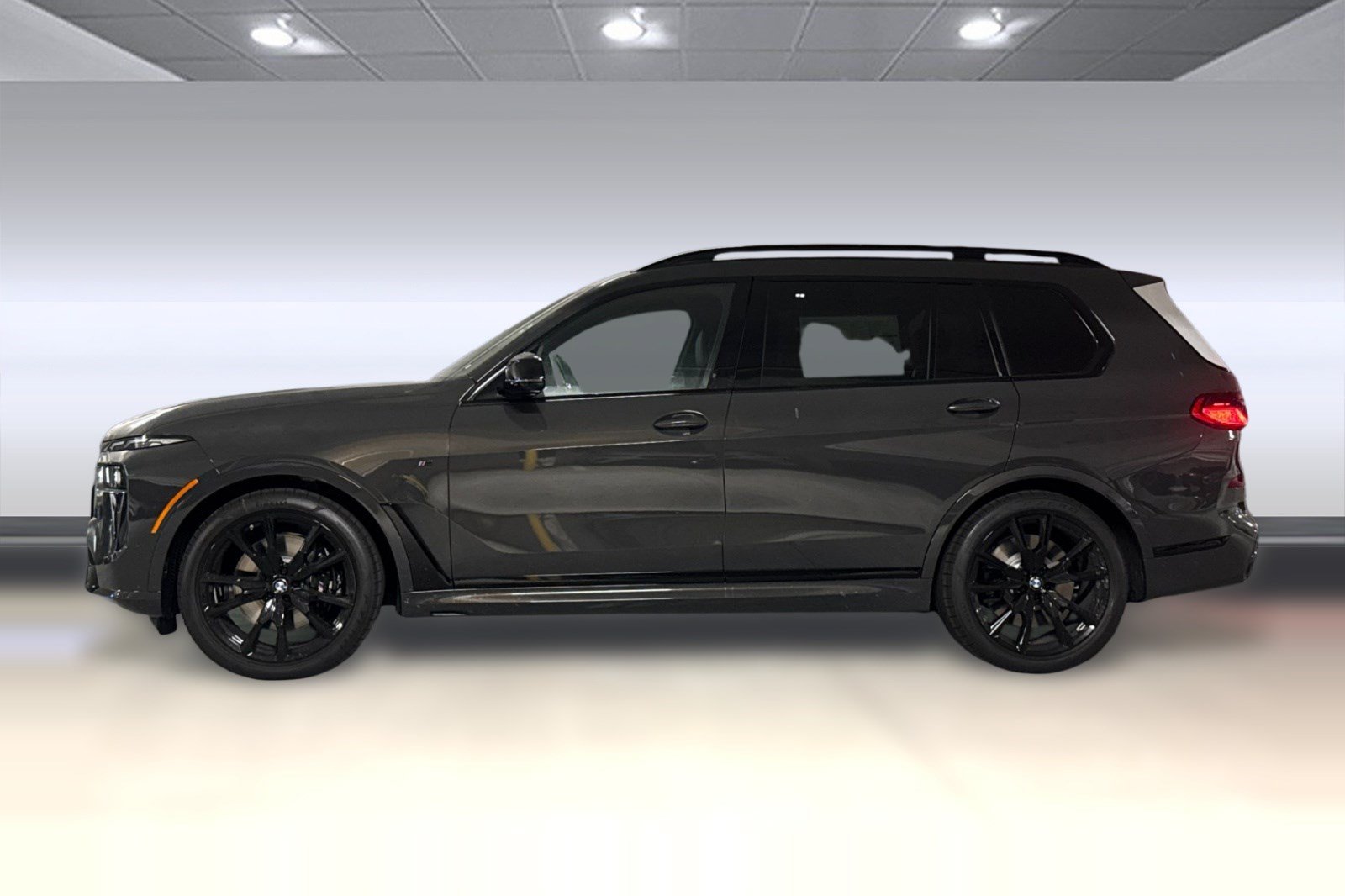 New 2027 BMW X7 M60i AWD/4WD image 2
