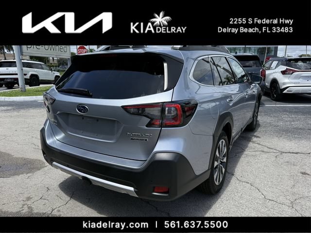 Used 2023 Subaru Outback Touring AWD/4WD image 3