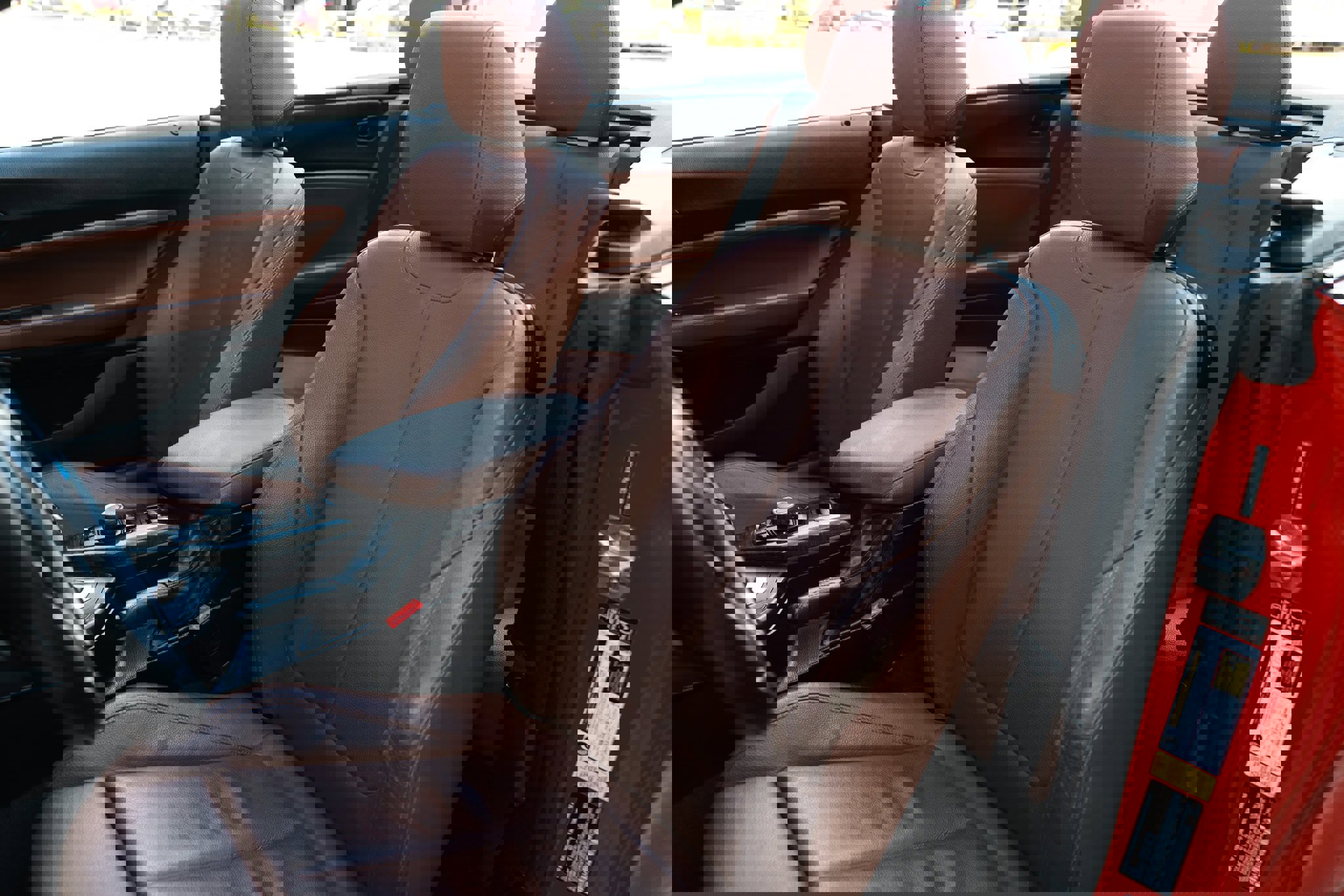 Used 2015 BMW M235i Convertible image 9