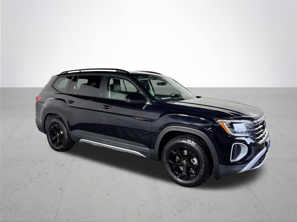 New 2026 Volkswagen Atlas Peak Edition image 4