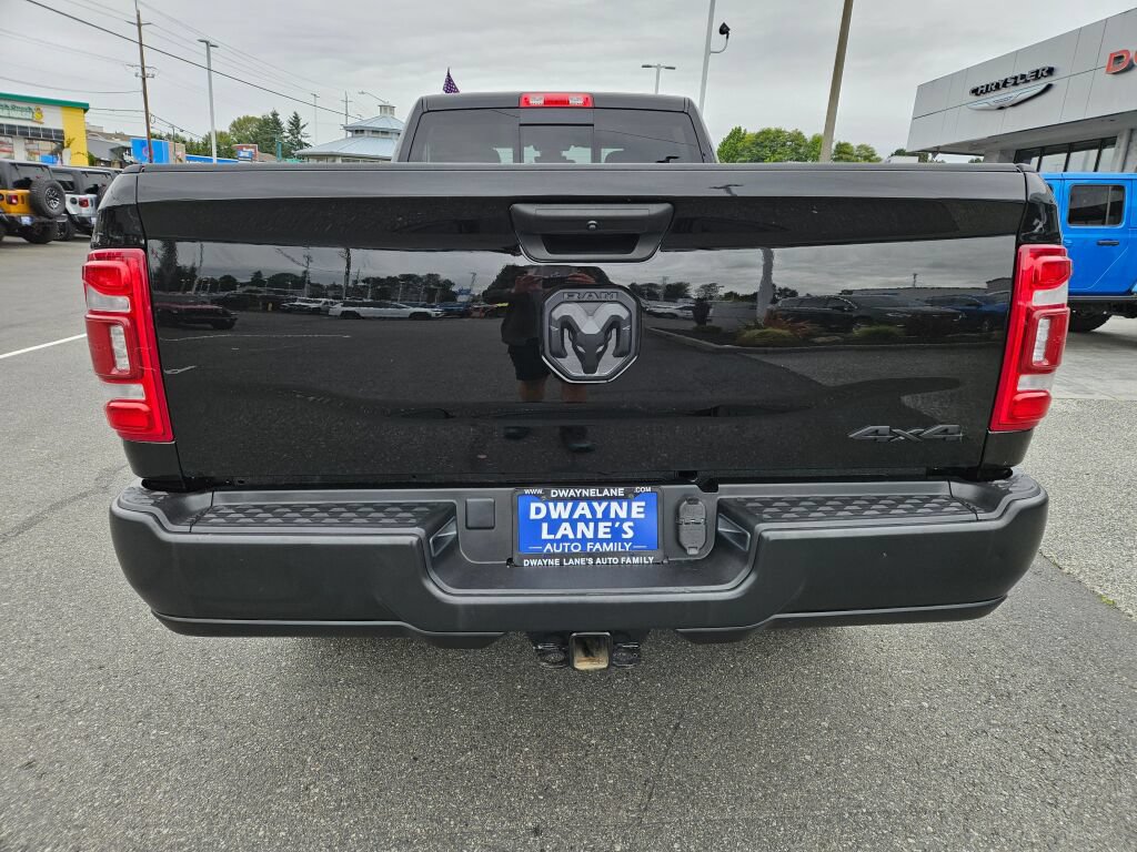 Used 2024 RAM 3500 Tradesman w/ Convenience Group AWD/4WD image 4