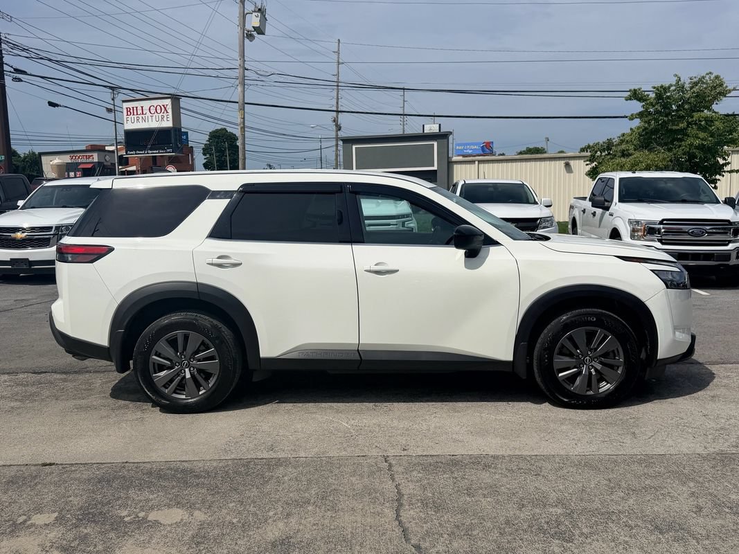 Used 2023 Nissan Pathfinder S AWD/4WD image 7