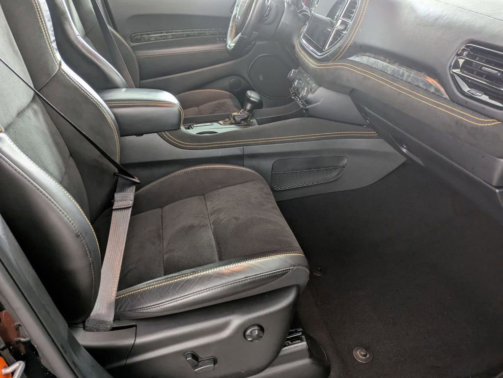 Certified 2023 Dodge Durango R/T w/ Hemi Orange Plus Package image 33
