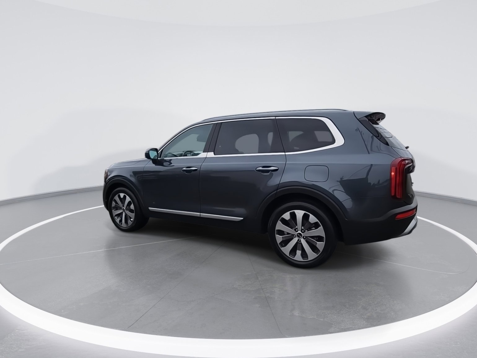 Used 2020 Kia Telluride S w/ S 8 Passenger Seating Package image 5