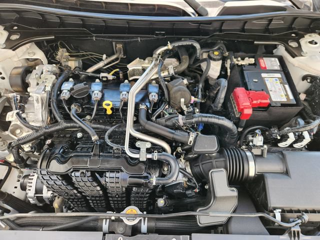 Used 2024 Nissan Altima 2.5 SV FWD image 30
