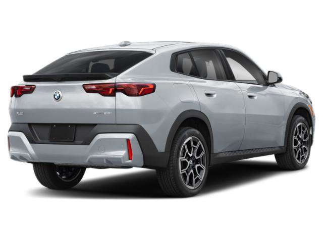 New 2026 BMW X2 xDrive28i w/ Technology Package AWD/4WD image 2