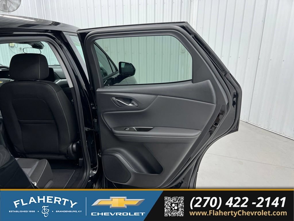Used 2026 Chevrolet Blazer LT FWD image 12